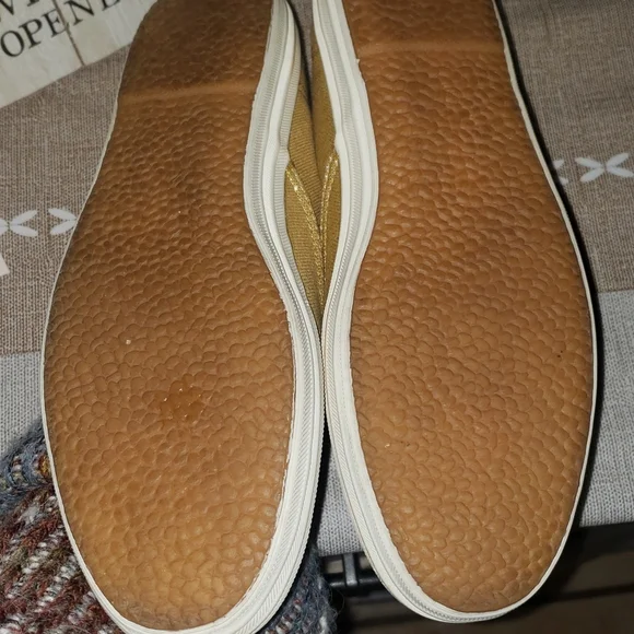 NWOT Keds gold shoes - Picture 4 of 7